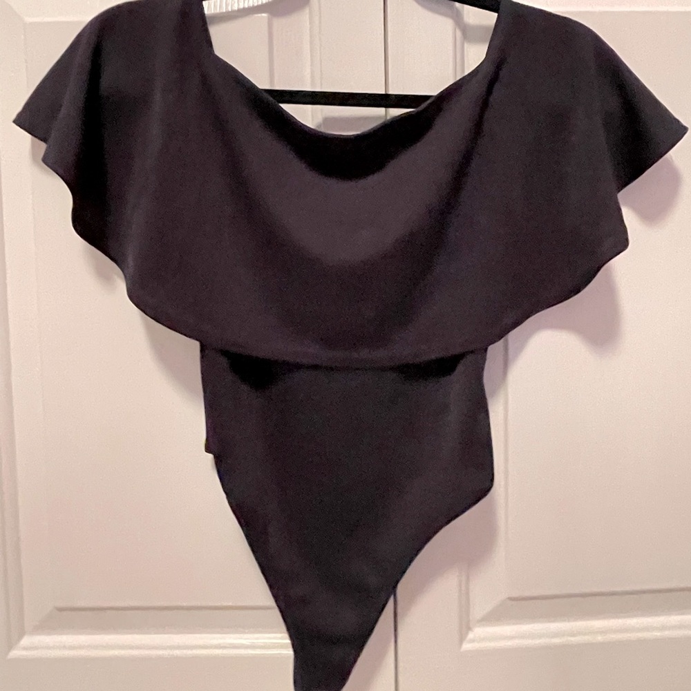 NWOT Bodysuit!🇬🇧 sexy off the shoulder navy thong bodysuit